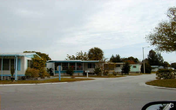 Primary Photo - Lake Bonny Mobile Home Park