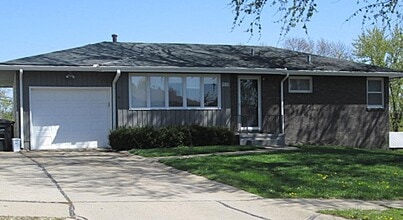 Building Photo - 9232 Ames Ave