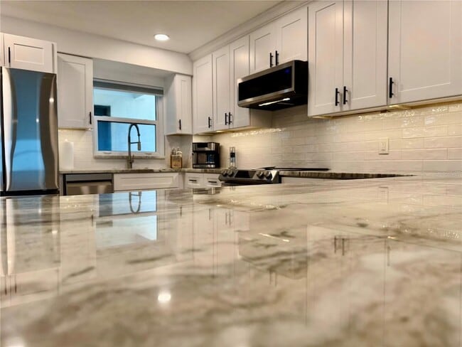 Foto del edificio - 1270 Gulf Blvd