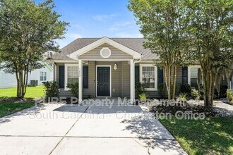Building Photo - 7840 Park Gate Dr