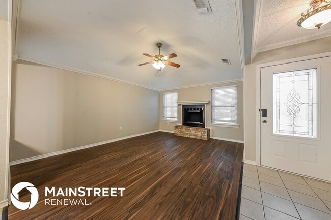 Building Photo - 2310 Markland St