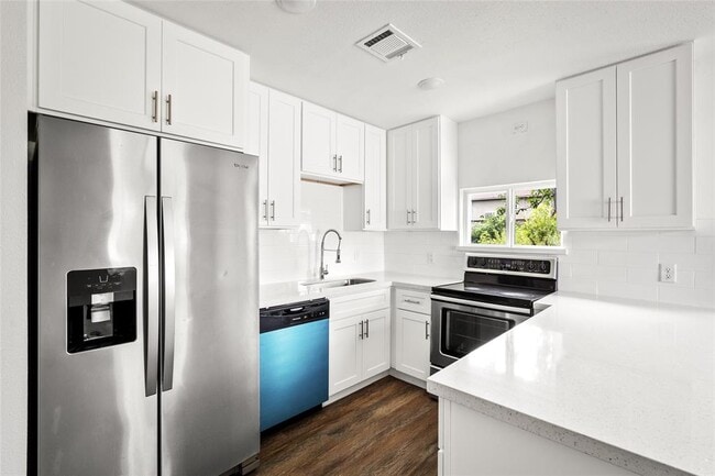 Foto del edificio - 923 Knight St