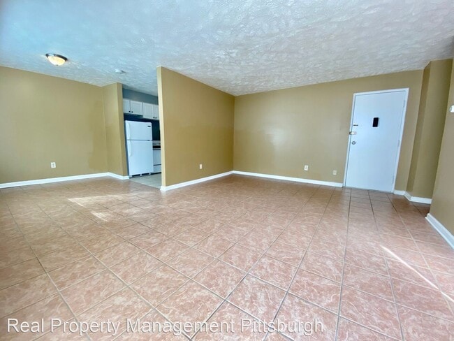 Building Photo - 2 br, 1 bath House - 129 Baywood Ave TB3