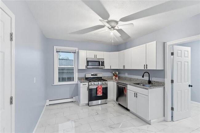 Building Photo - 108 Waterman Ave