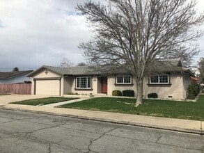 Building Photo - 791 Newcomb Ave