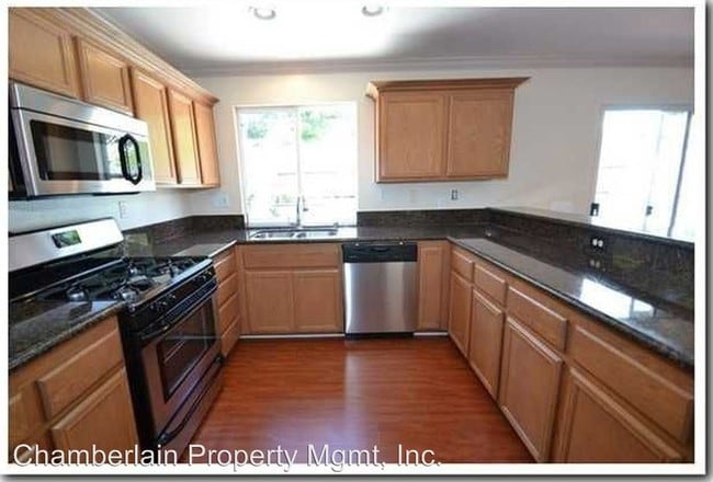 Building Photo - 4 br, 2.5 bath House - 1275 Cottonwood