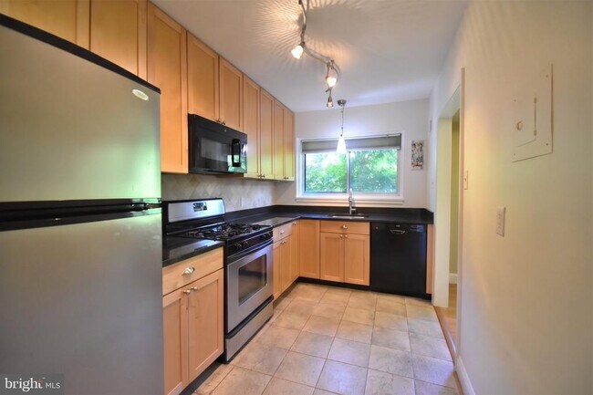 Foto del edificio - 10650 Weymouth St