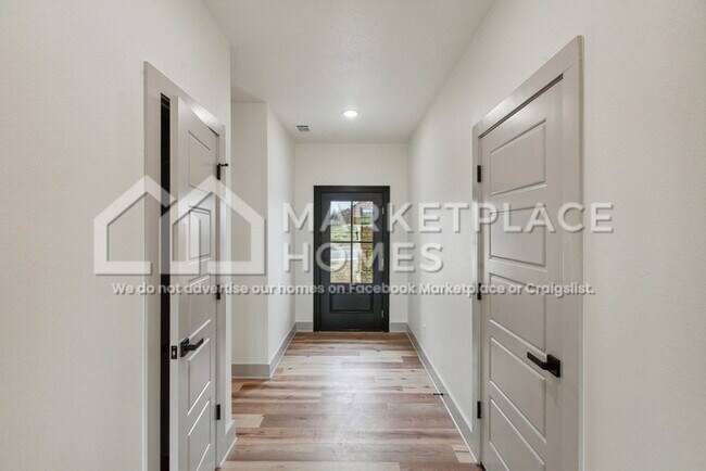 Foto del edificio - 1000 Clayton Rd