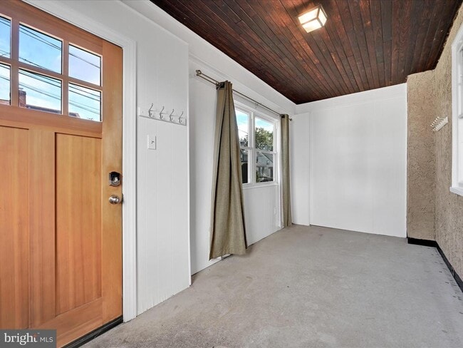 Building Photo - 2814 St Marys Rd