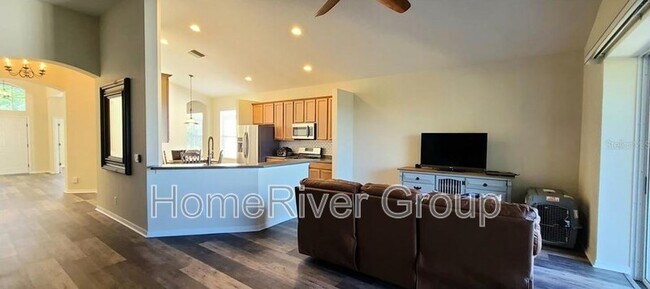 Foto del edificio - 5221 Clover Mist Dr