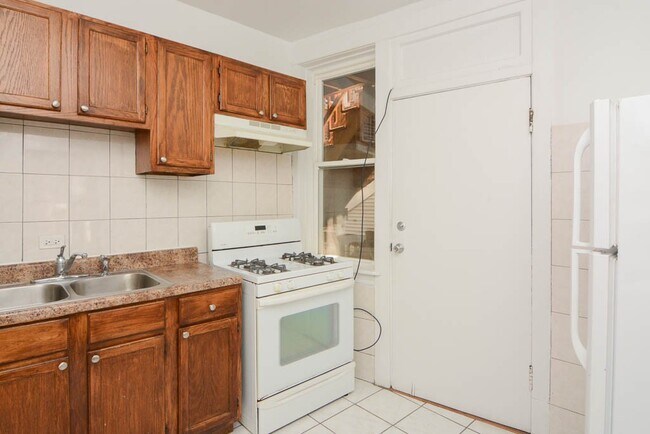 Foto del edificio - 2921 W George St