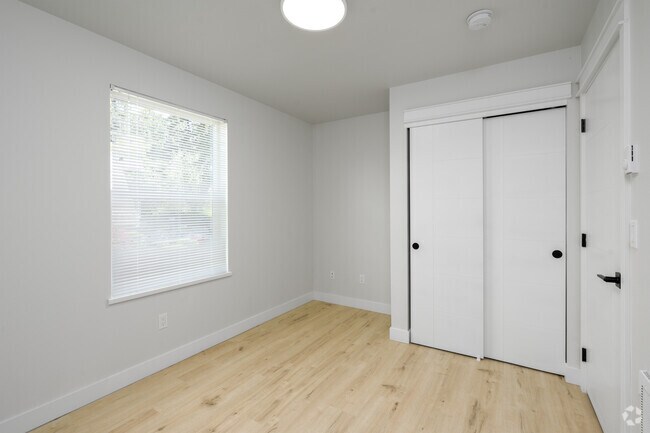 4 habitaciones - 2,5 baños - Dormitorio - 3408-3412 Northwest Ave