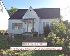 Building Photo - 1206 Westwood Dr