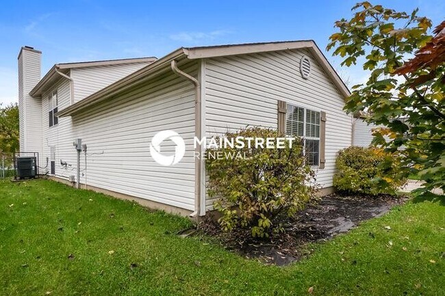 Building Photo - 4 Bedroom Pet-Friendly Home in Indianapolis, IN with Main Street Renewal