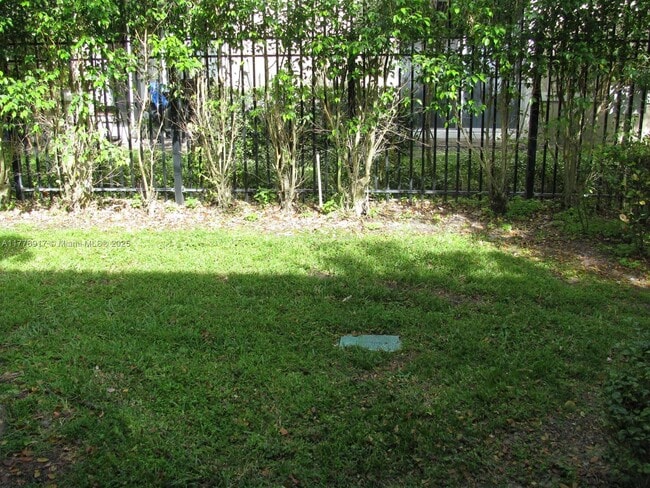 Building Photo - 2545 SW 82nd Ave