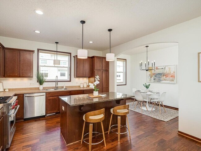 Foto del edificio - 8109 Kirkwood Ln N