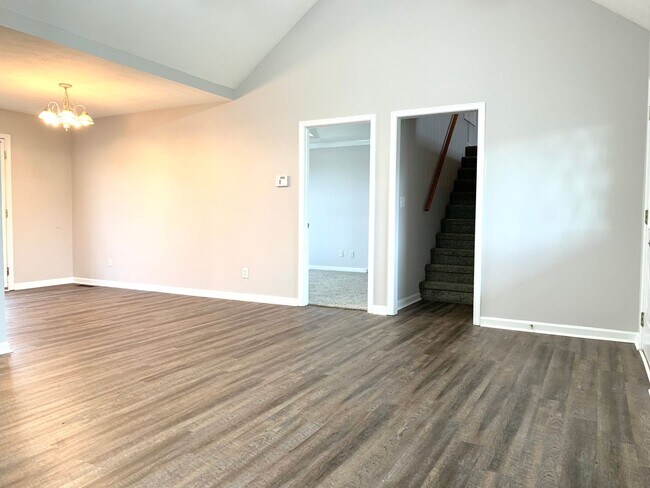 Building Photo - 3794 Bret Dr