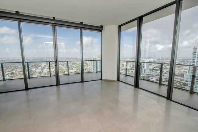 Foto del edificio - 88 SW 7th St