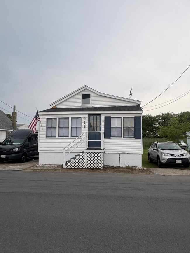 Building Photo - 104 Cable Ave