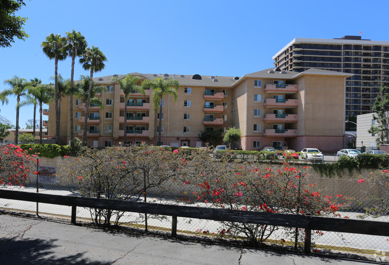 Building Photo - The Gardens