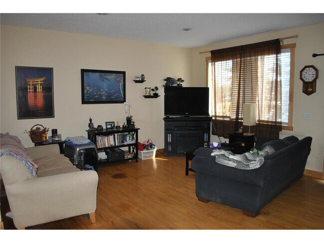 Foto del edificio - 2214 Hanley Rd