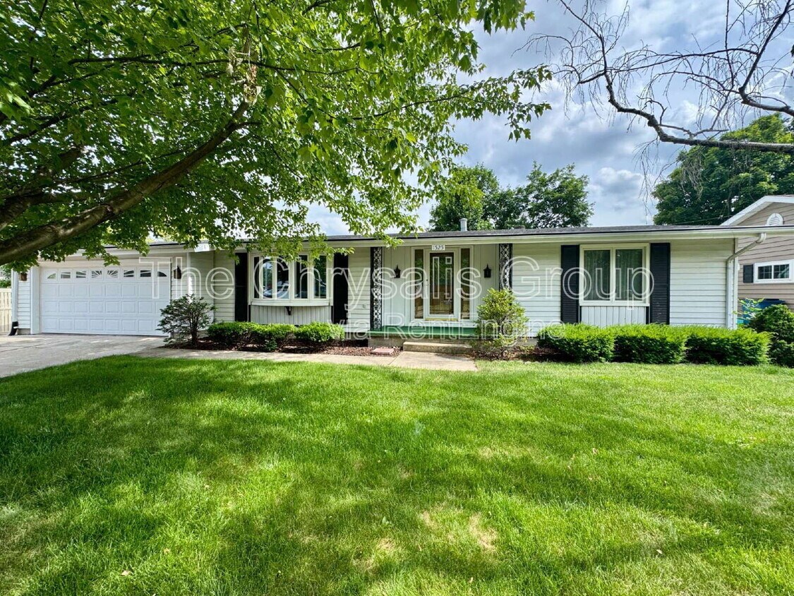 Foto principal - 1525 Clark St