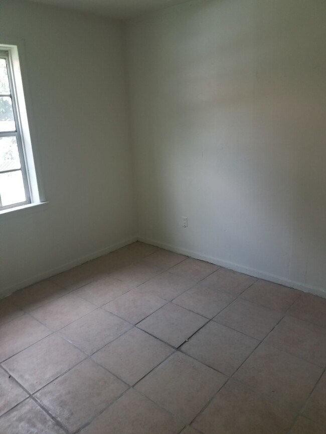 Foto del edificio - 1748 Kansas Street, Unit 3
