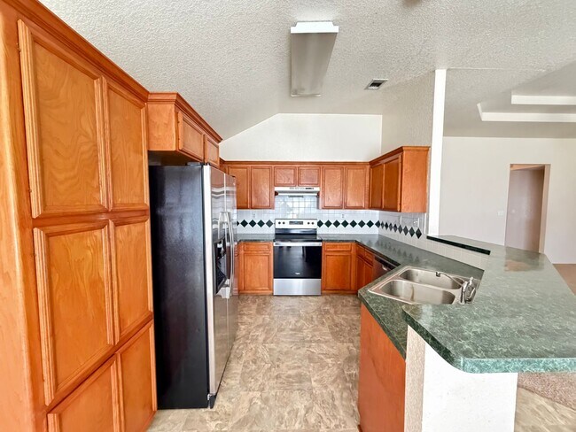 Foto del edificio - 2202 Amethyst Dr