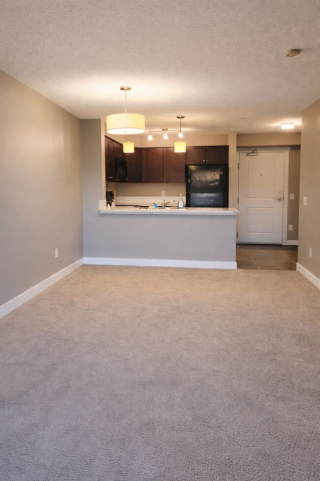 Photo du bâtiment - 3715 Whitelaw Ln NW