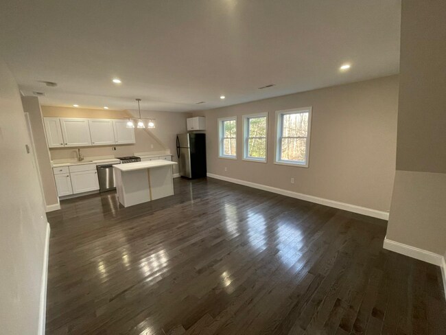 Building Photo - 29 Dale Ave