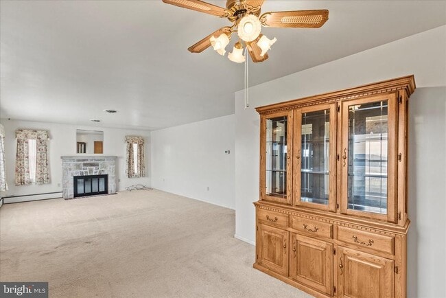 Foto del edificio - 1055 S Main St