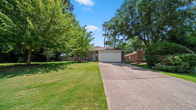 Building Photo - 213 Mesa View