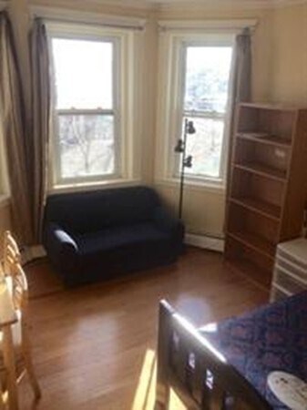 Foto del edificio - 1840 Commonwealth Ave