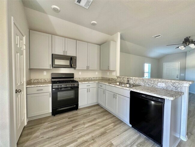 Foto del edificio - 270 Cumberland Forest Dr