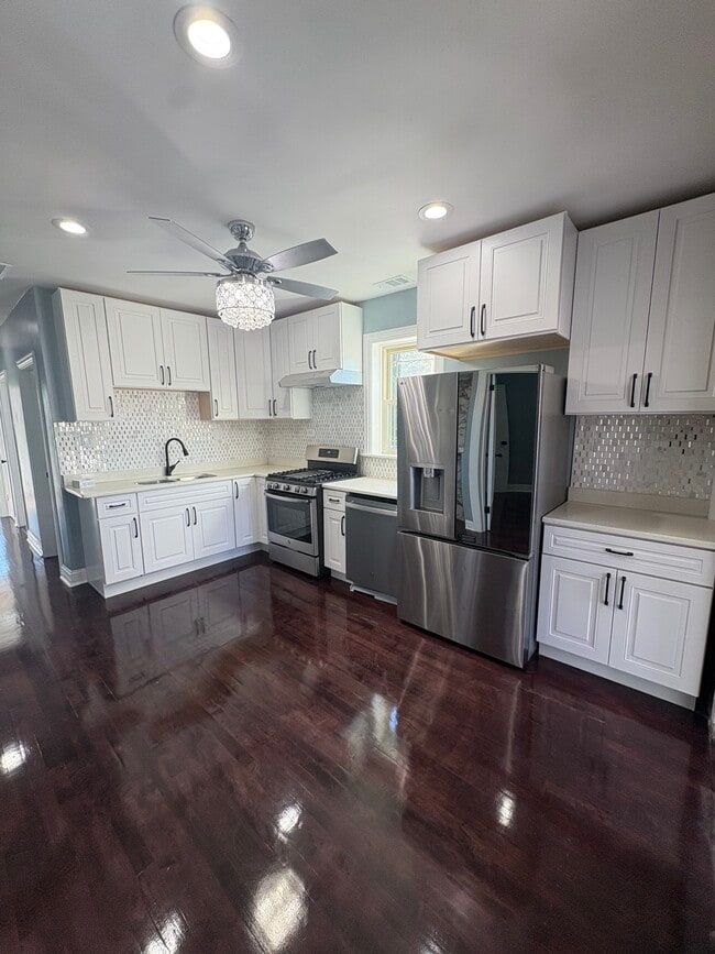 Foto del edificio - 2026 W McLean Ave