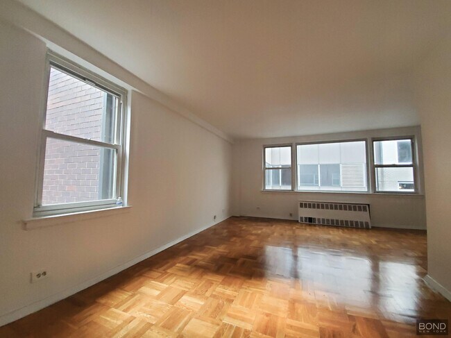 Foto del edificio - 160 E 55th St