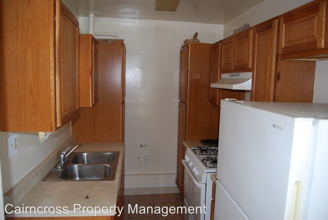 Building Photo - 1057 Turquoise St