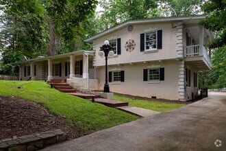 Building Photo - 2631 Northside Dr NW