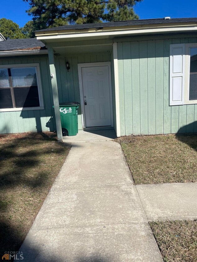 556 Chateau Cir, St. Marys, GA 31558 Room for Rent in St. Marys, GA