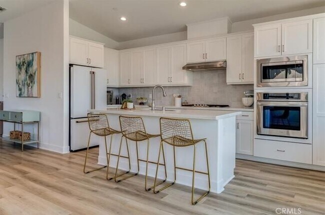 Foto del edificio - 5831 Lady Bells Dr