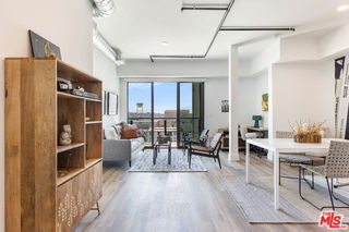 Foto del edificio - 3800 Mentone Ave