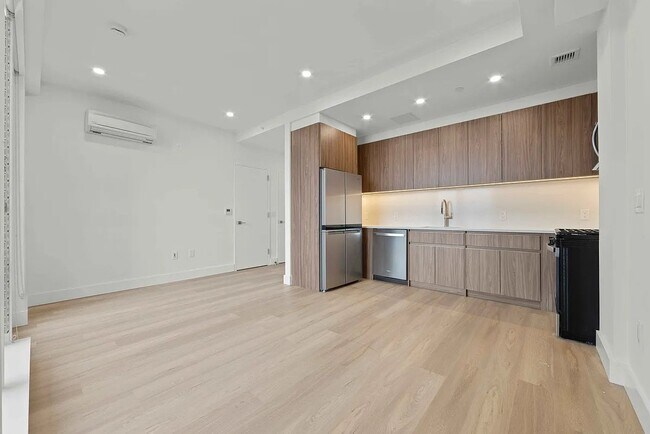 Foto del edificio - 45-10 215th Pl