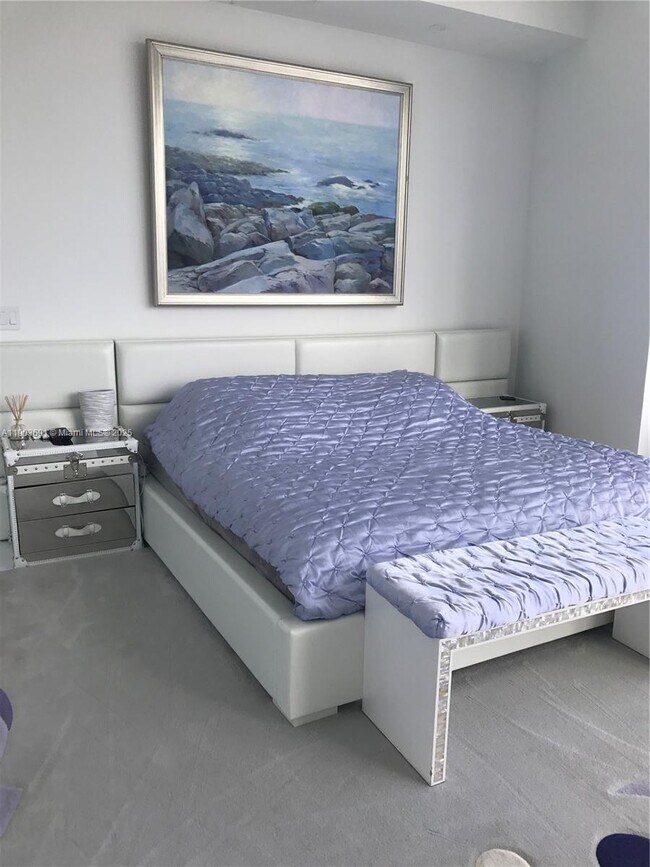 Foto del edificio - 18101 Collins Ave