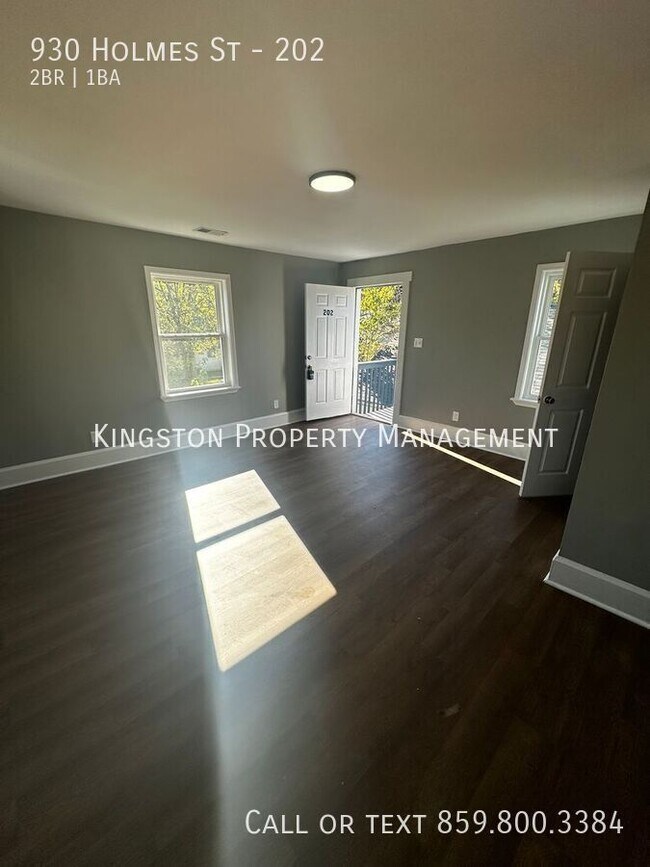 Foto del edificio - Newly Renovated 2 Bedroom Now Available! 1...