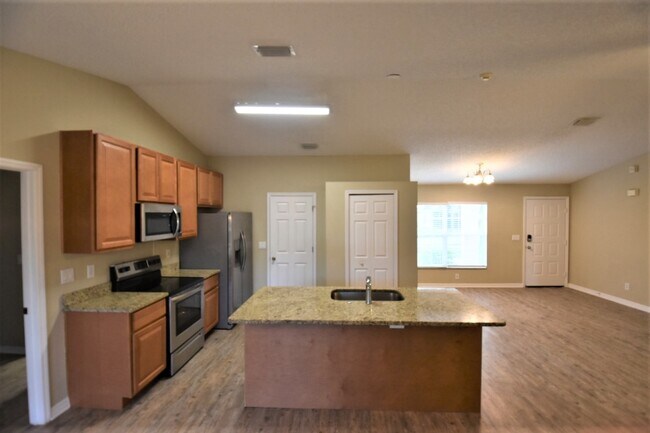Building Photo - 1783 Laramie Cir