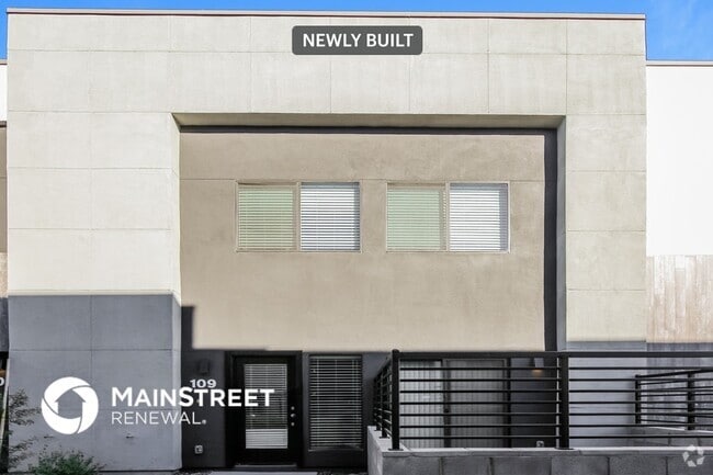 Building Photo - 1119 S Stapley Dr