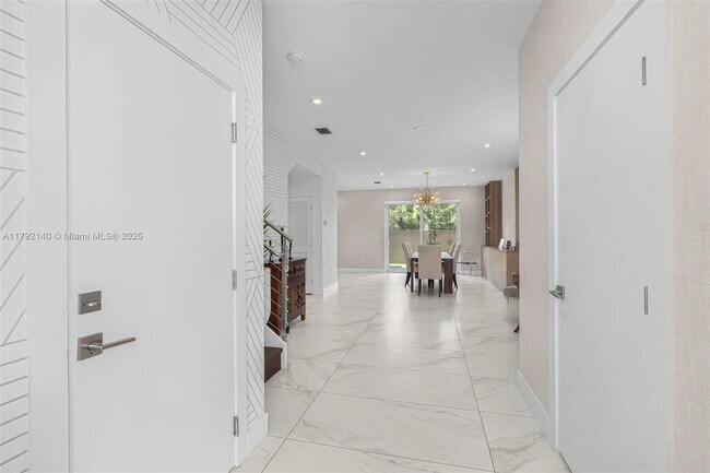 Foto del edificio - 10373 NW 68th Terrace