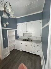 Building Photo - 401 Maple Ave