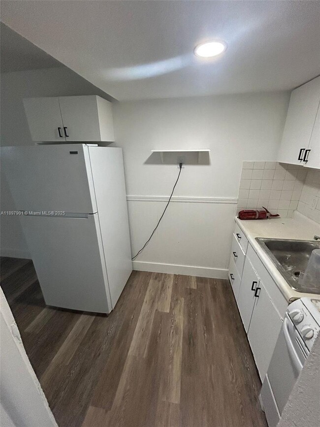 Foto del edificio - 1035 N Andrews Ave