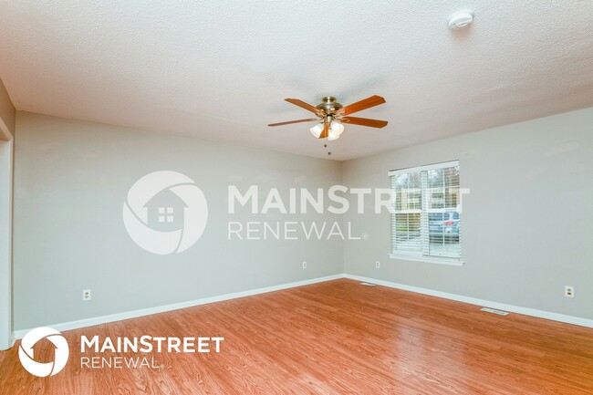Foto del edificio - 537 Country Ln
